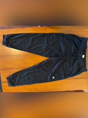 Black scrub pants